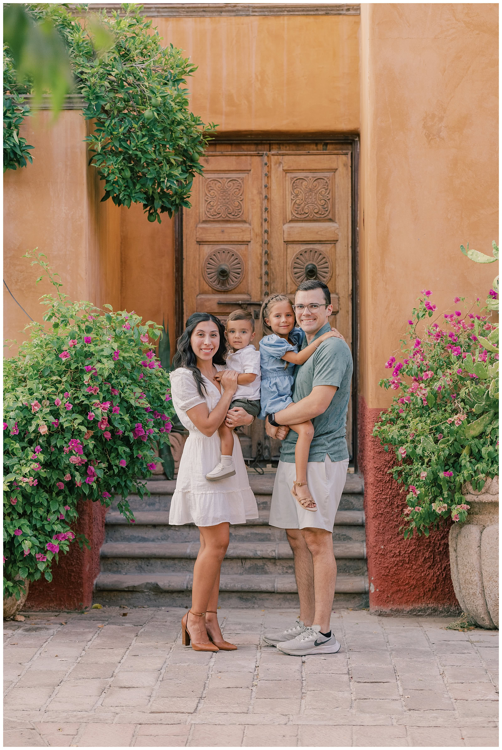 What to wear for family photos in the Tucson, Arizona Desert