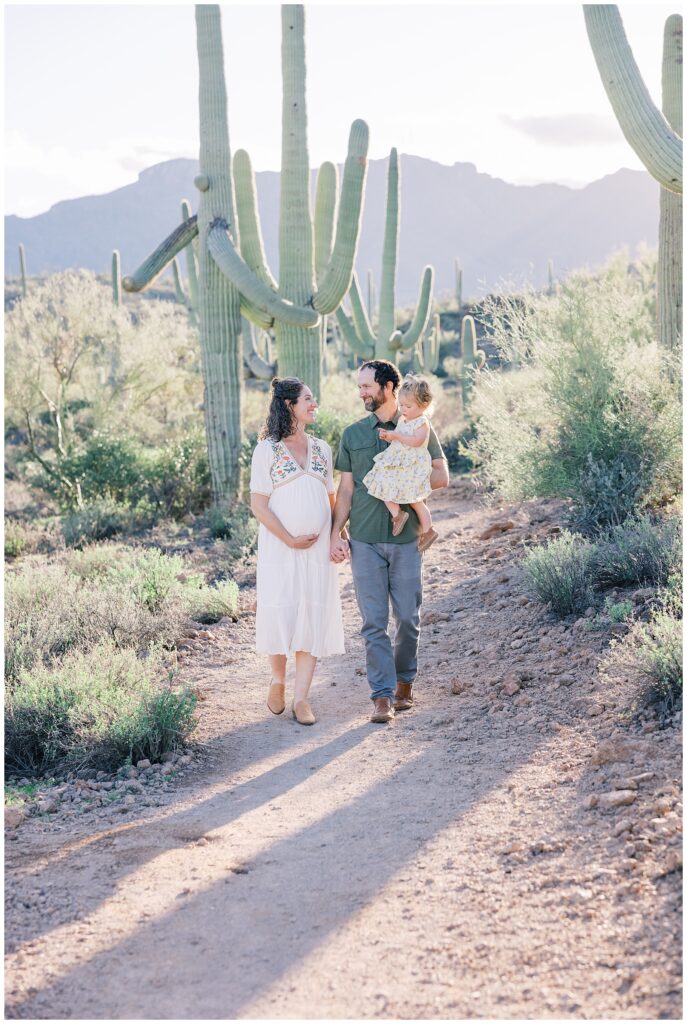 Maternity Photos in The Tucson Desert Surrounded by Saguaros
